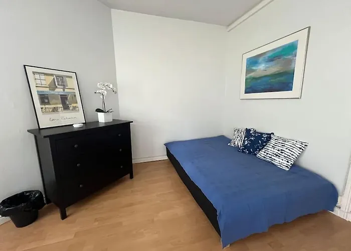 Floor In * הלסינקי